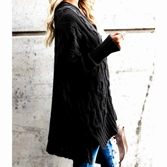 🆕⭐ Wine red oversized cable knit sweater - Picture 3 of 6